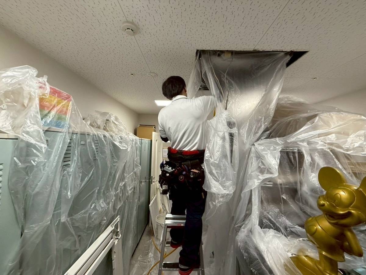 関西ビルテックの業務用エアコンクリーニング事例